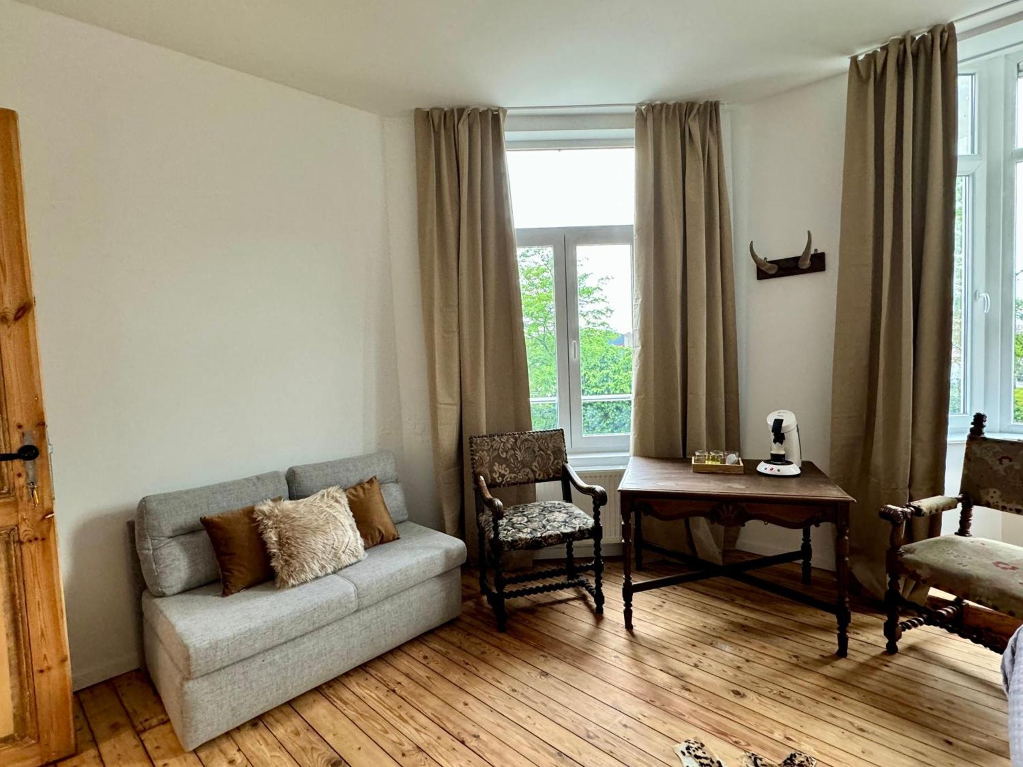 Guest House Gent Екстериор снимка